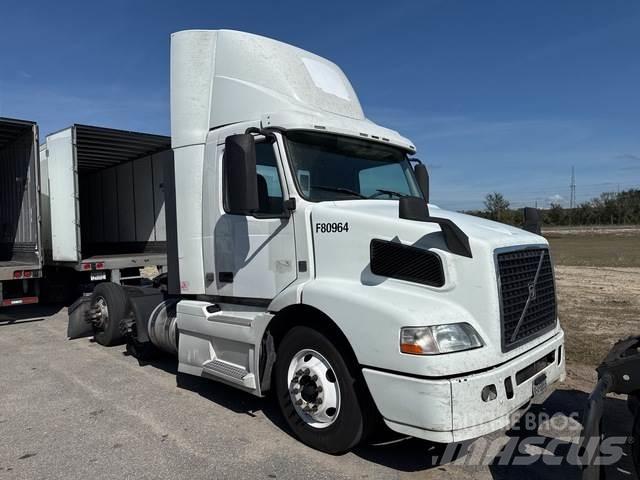 Volvo VNM64T Truck Tractor Units
