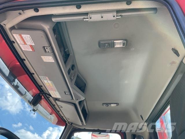 Volvo VNR300 Truck Tractor Units