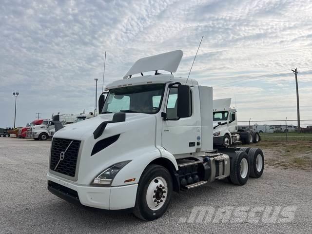 Volvo VNR64300 Truck Tractor Units