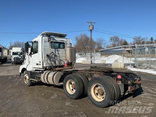 Volvo VNR64T Truck Tractor Units