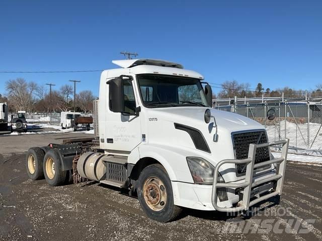 Volvo VNR64T Truck Tractor Units