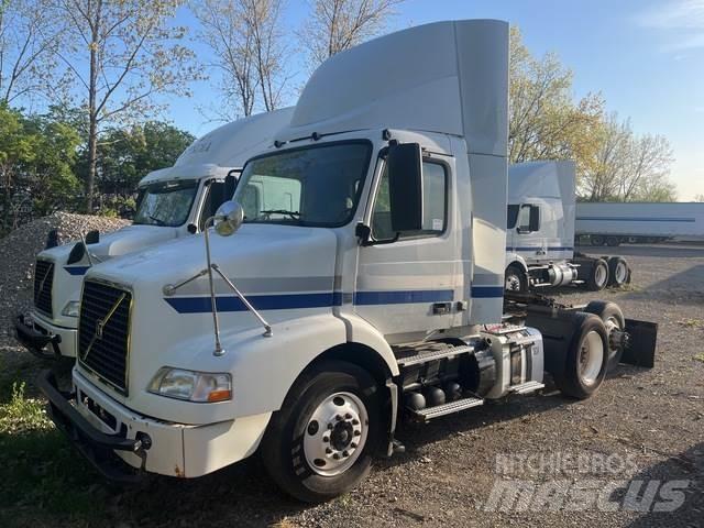 Volvo VNR64T Truck Tractor Units