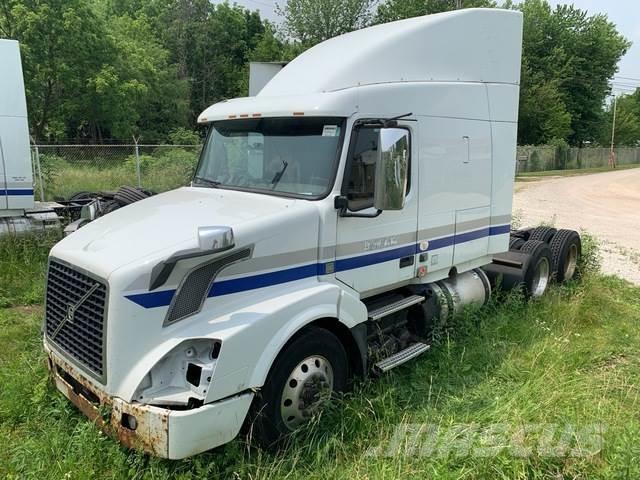 Volvo VNR64T Truck Tractor Units