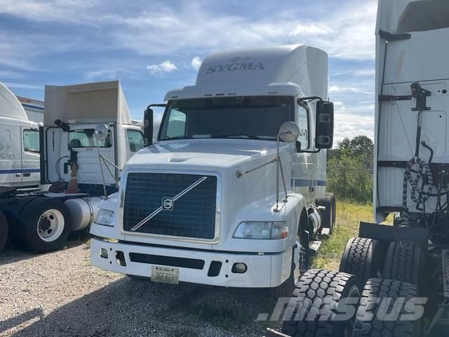 Volvo VNR64T Truck Tractor Units