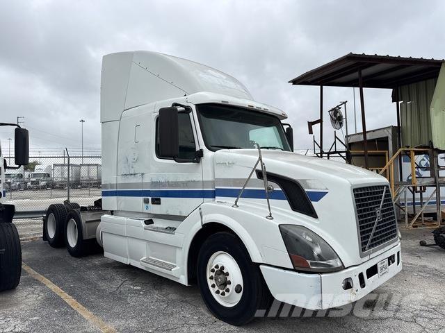 Volvo VNR64T Truck Tractor Units
