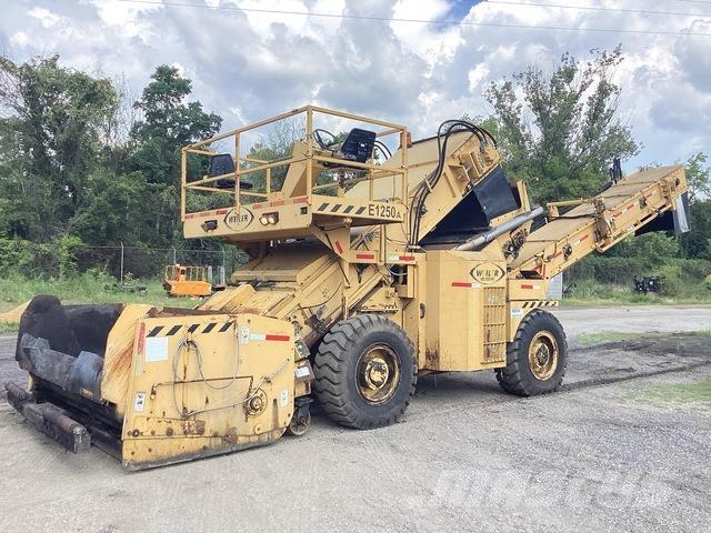 Weiler E1250A Material transport vehicles