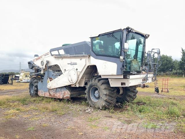 Wirtgen WR240 Soil compactors