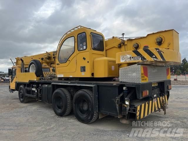 XCMG QY25K All terrain cranes