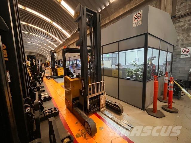 Yale MR16 Electric forklift trucks