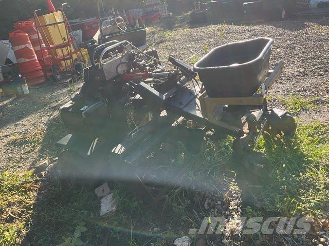  Z Plugger Aerators and dethatchers