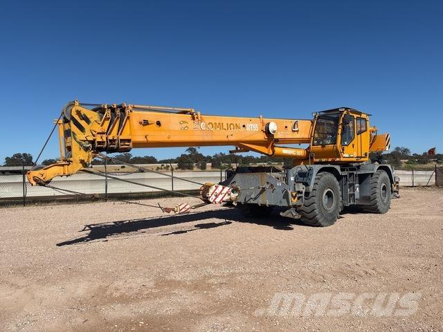 Zoomlion RT55 Rough terrain cranes