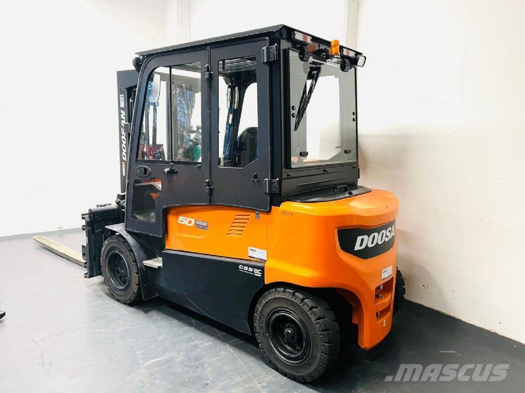 Doosan B50X-7 Electric forklift trucks