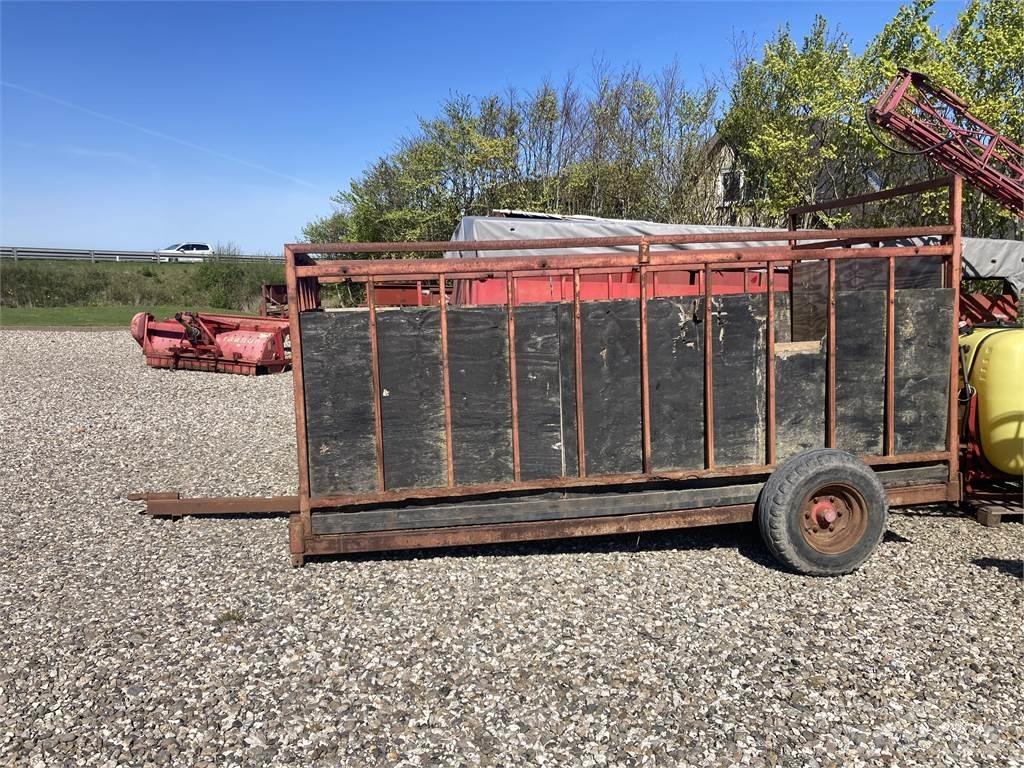  2X3,5MTR Livestock carrying trailers