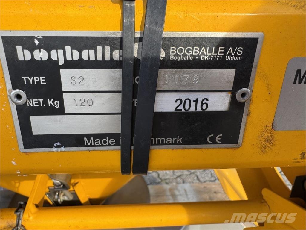 Bogballe S1 Sand and salt spreaders