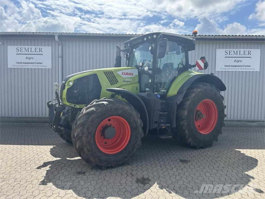 CLAAS AXION 870 Tractors