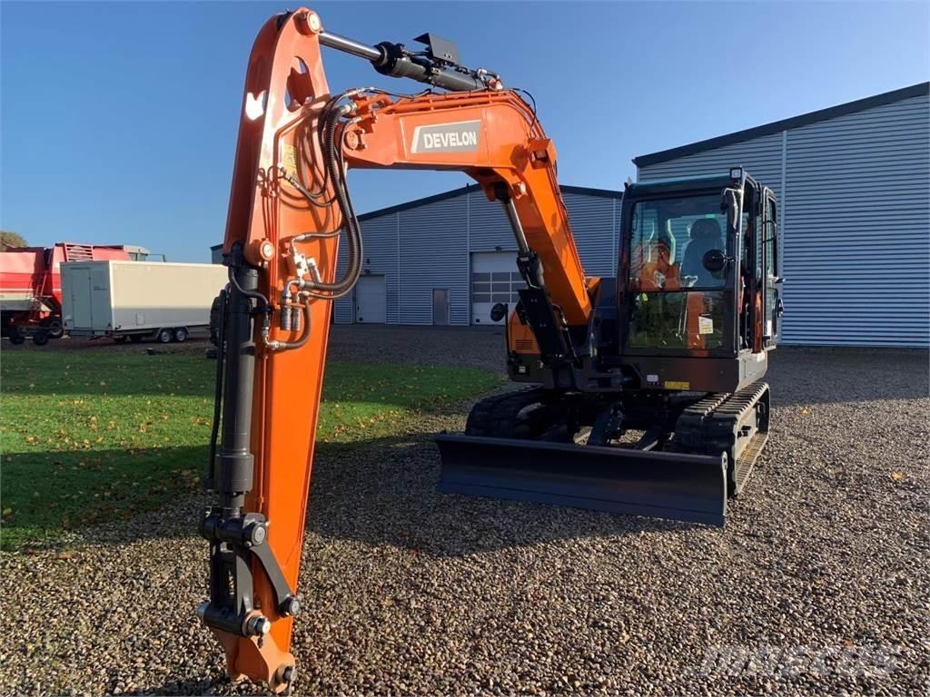 Develon DX85R-7 Mini excavators < 7t