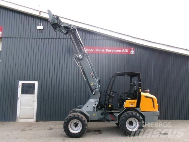 GiANT V5003TELE Mini loaders