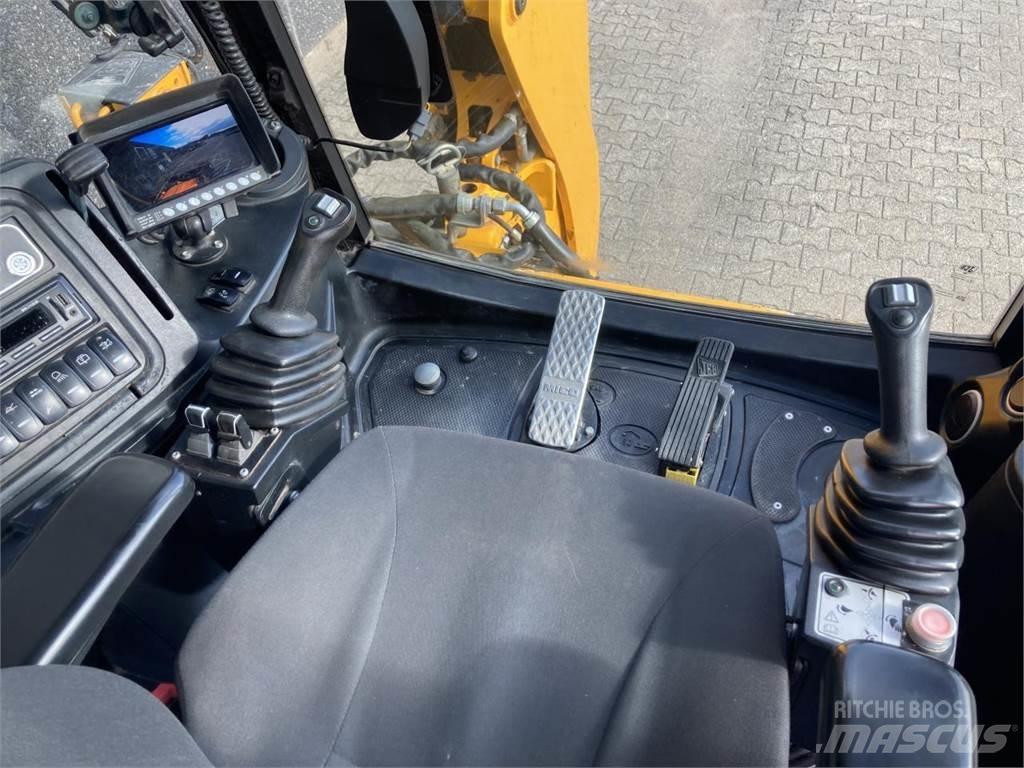 JCB 4CX TLB's