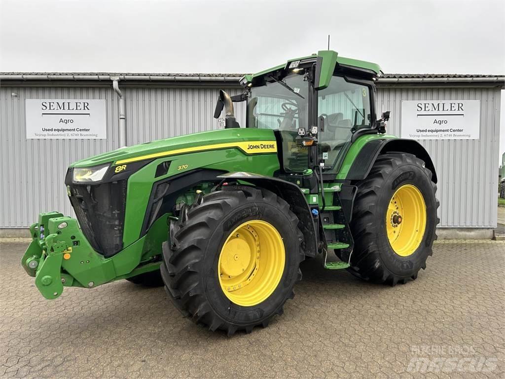 John Deere 8R 370 Tractors
