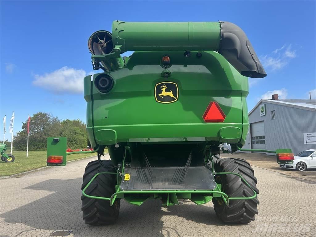 John Deere S785 Combine harvesters