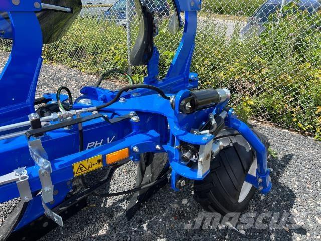New Holland PMH4 Reversible ploughs