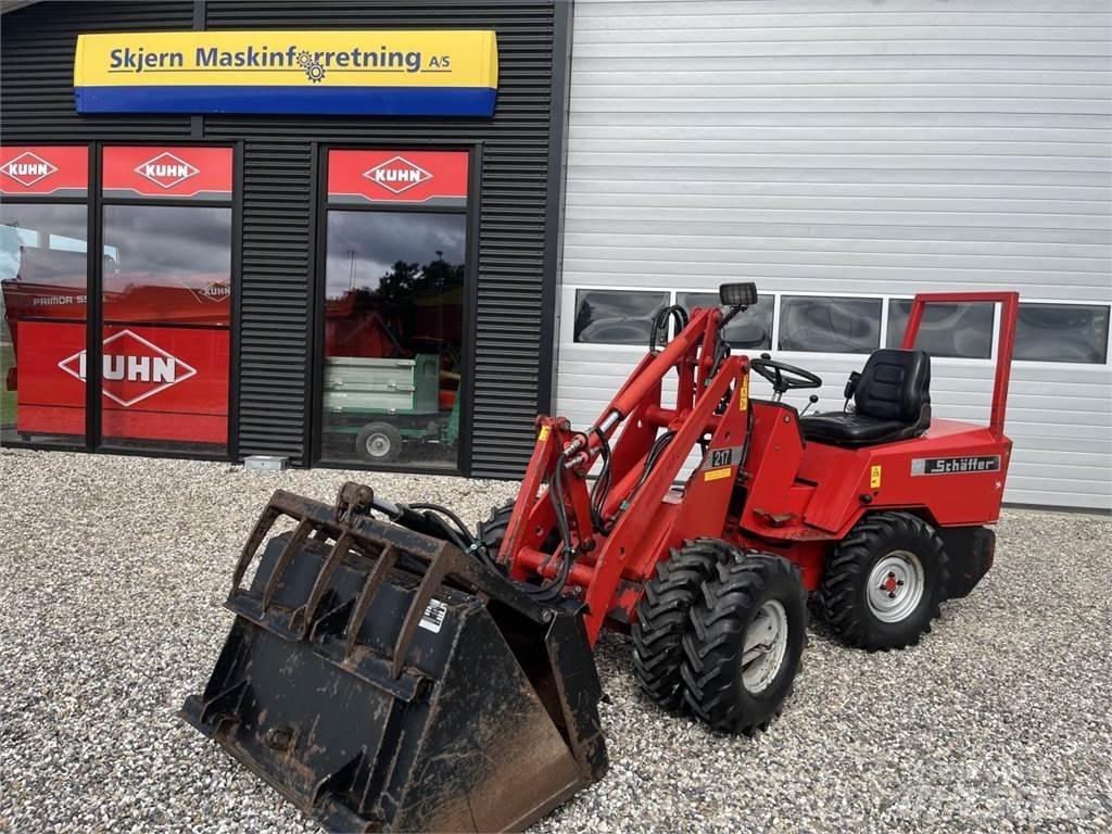 Schäffer 217 Mini loaders
