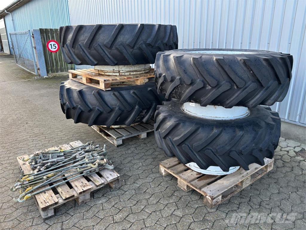  TVILLINGEHJUL Tyres, wheels and rims