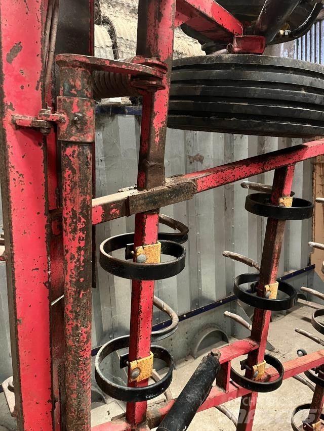 Väderstad NZ Harrows