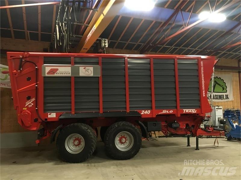  - - -  Herreros Mixer feeders