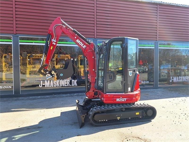 Mole M25 Mini excavators < 7t