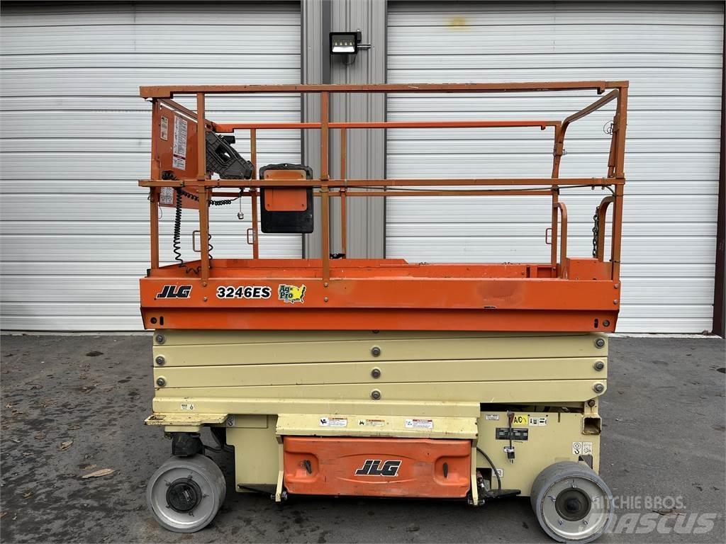 JLG 3246ES Other cranes