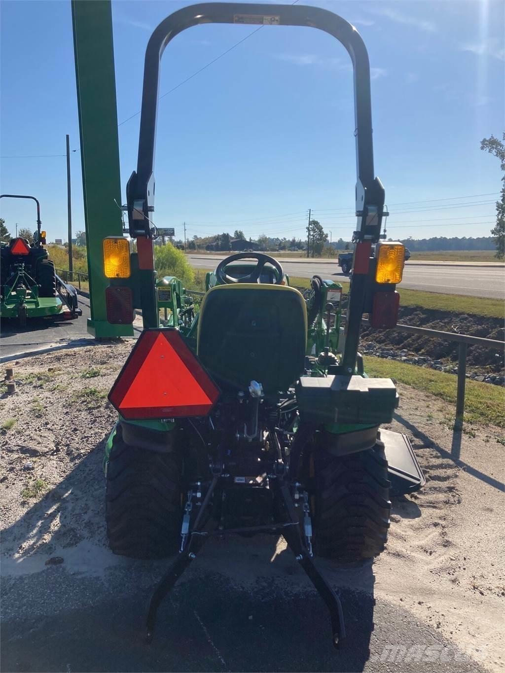 John Deere 1023E Compact tractors