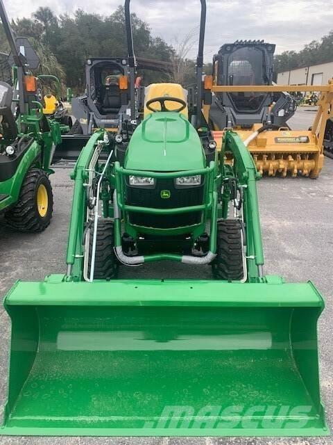 John Deere 1025R Compact tractors