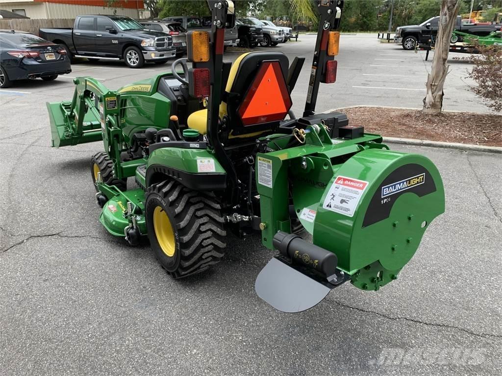 John Deere 1025R Compact tractors