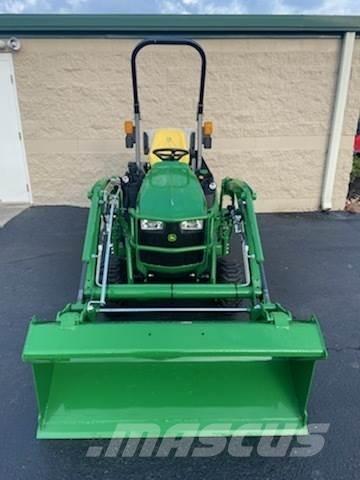 John Deere 1025R Compact tractors