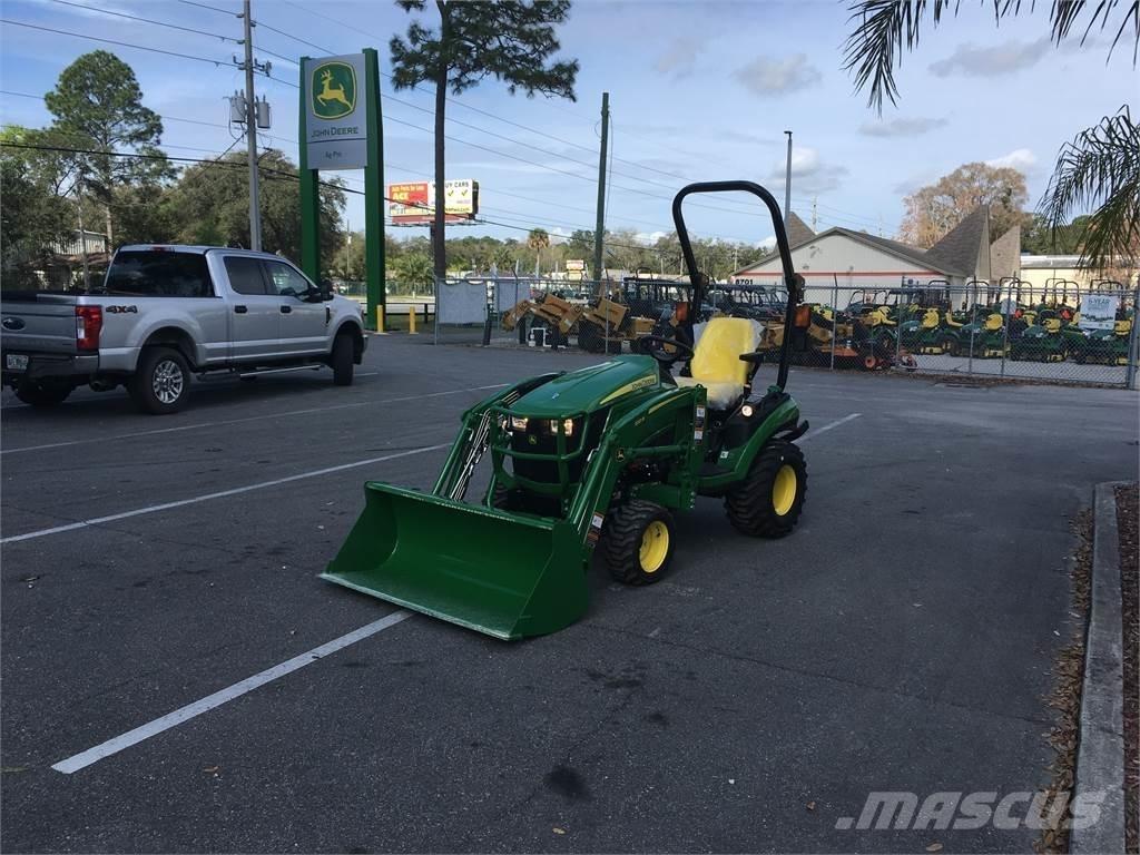 John Deere 1025R Compact tractors