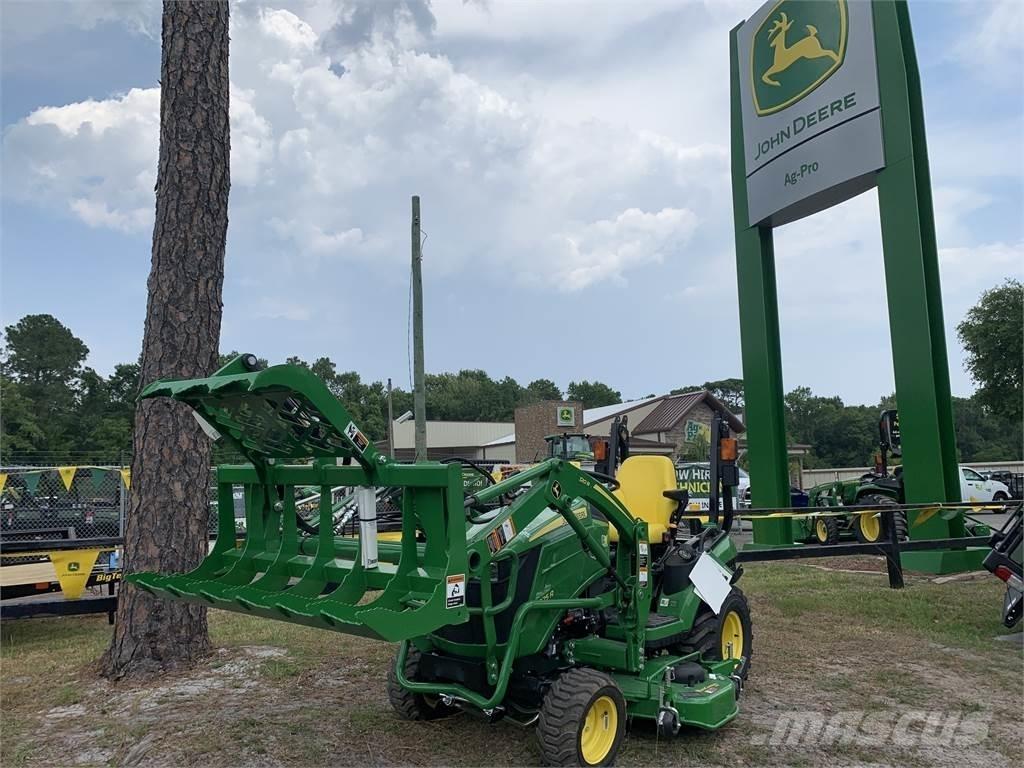John Deere 1025R Compact tractors