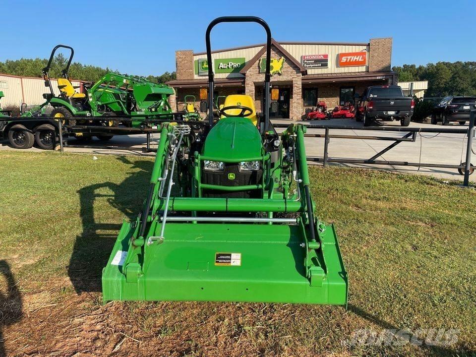 John Deere 1025R Compact tractors