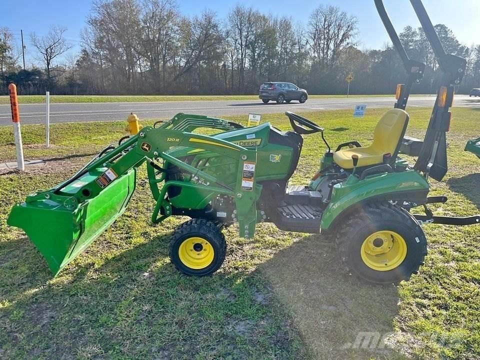John Deere 1025R Compact tractors