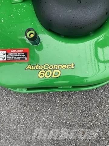 John Deere 1025R Compact tractors