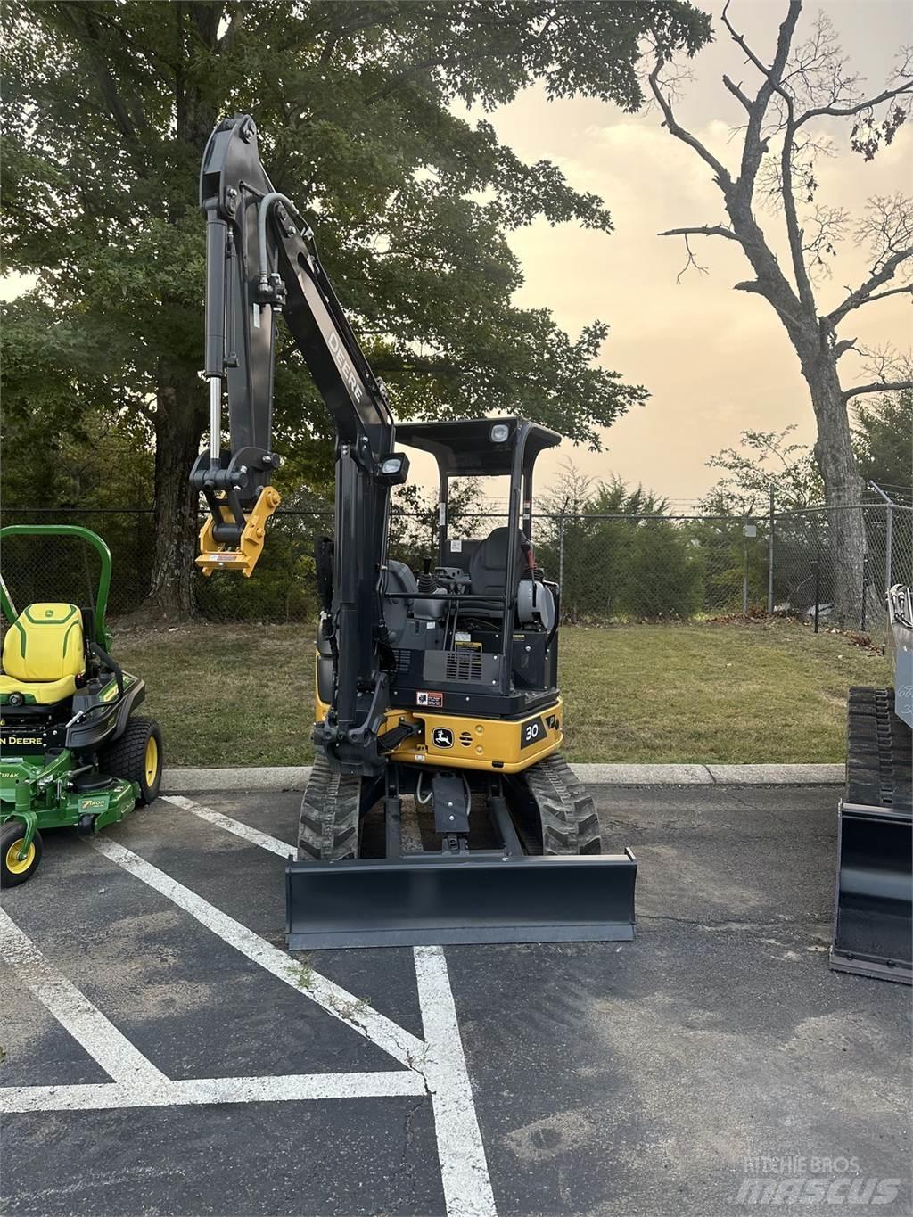 John Deere 30 P Mini excavators < 7t