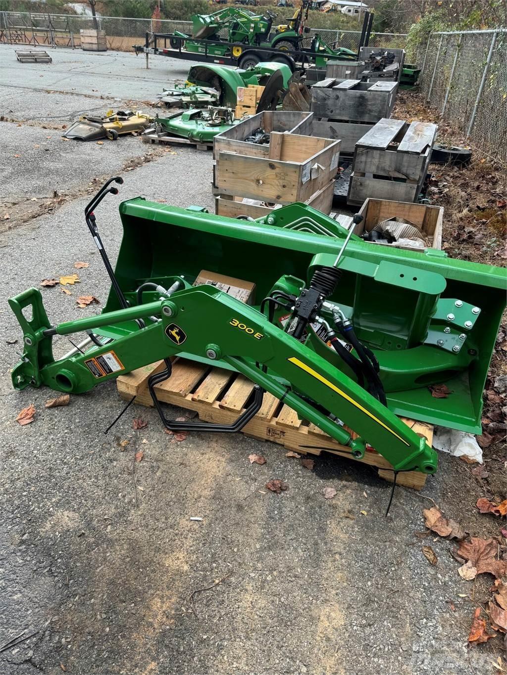 John Deere 300E Other farming machines