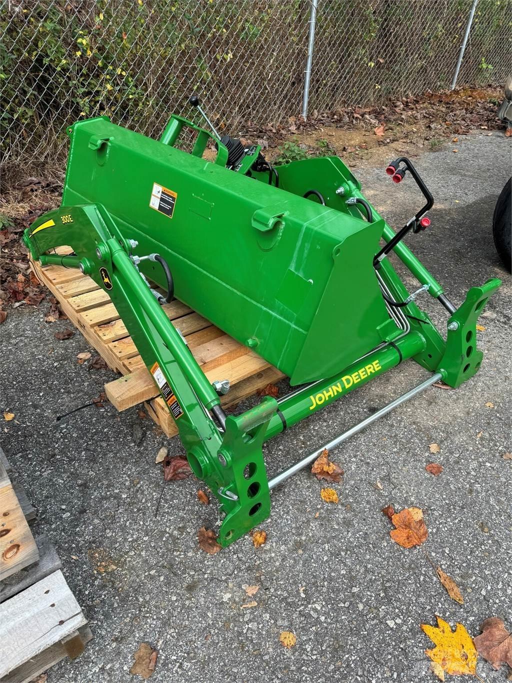 John Deere 300E Other farming machines
