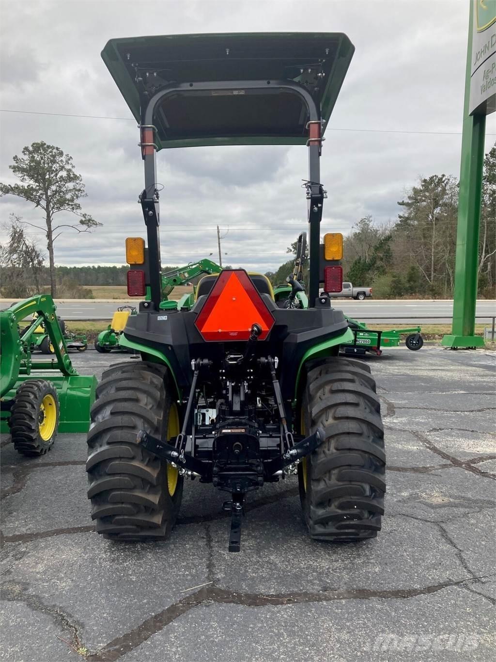 John Deere 3025E Compact tractors