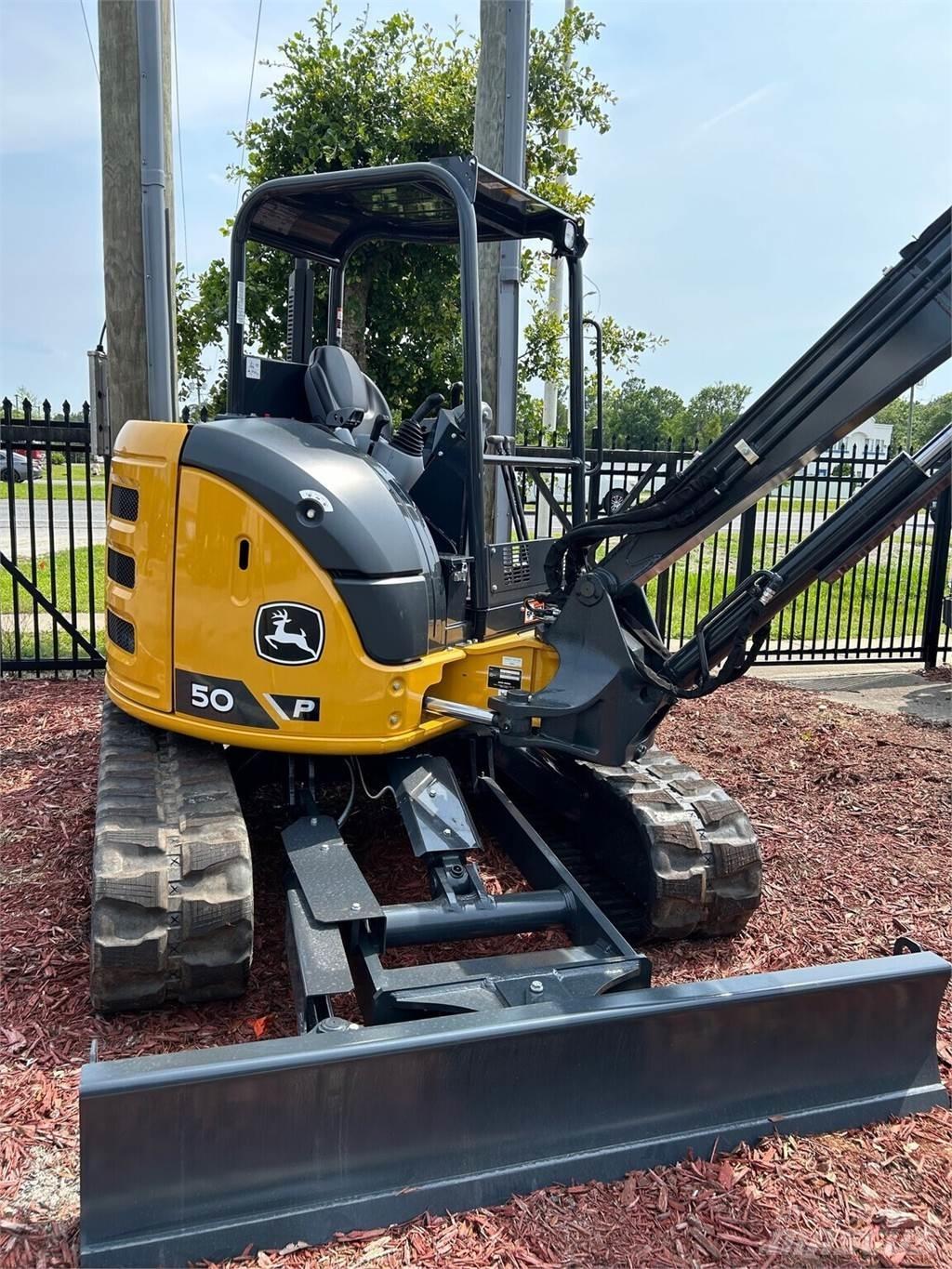 John Deere 50 P Mini excavators < 7t
