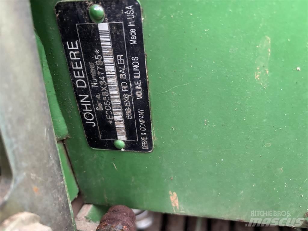 John Deere 568 Round balers