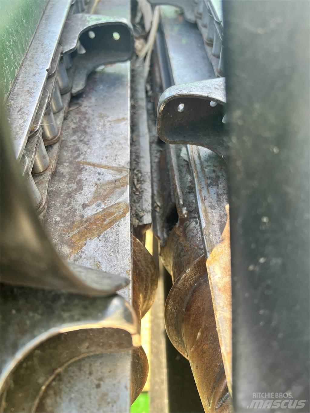 John Deere 608C Combine harvester spares & accessories