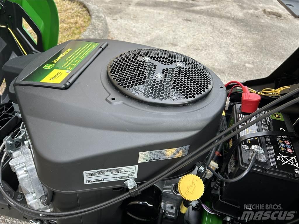 John Deere S240 Compact tractors