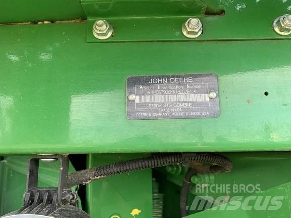 John Deere S790 Combine harvesters