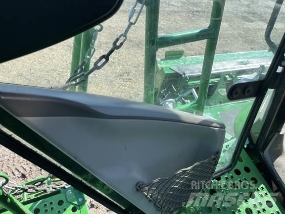 John Deere S790 Combine harvesters